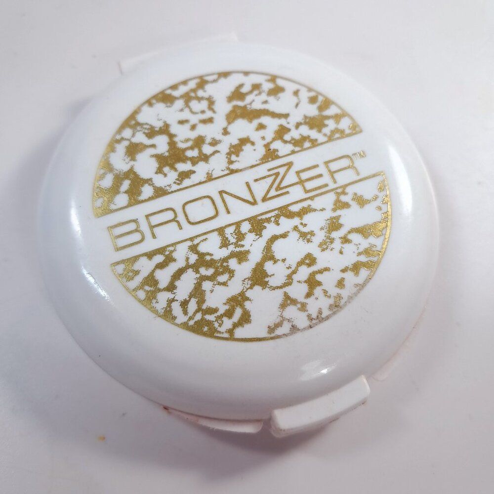 Vintage Wet‎ n Wild Bronzzer Bronzer Ultimate powder Dark C3303 white gold USA